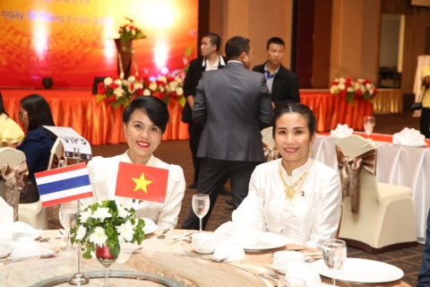 คุณผุสดี ศุภผล - คุณจีระนันท์ หนองหาร